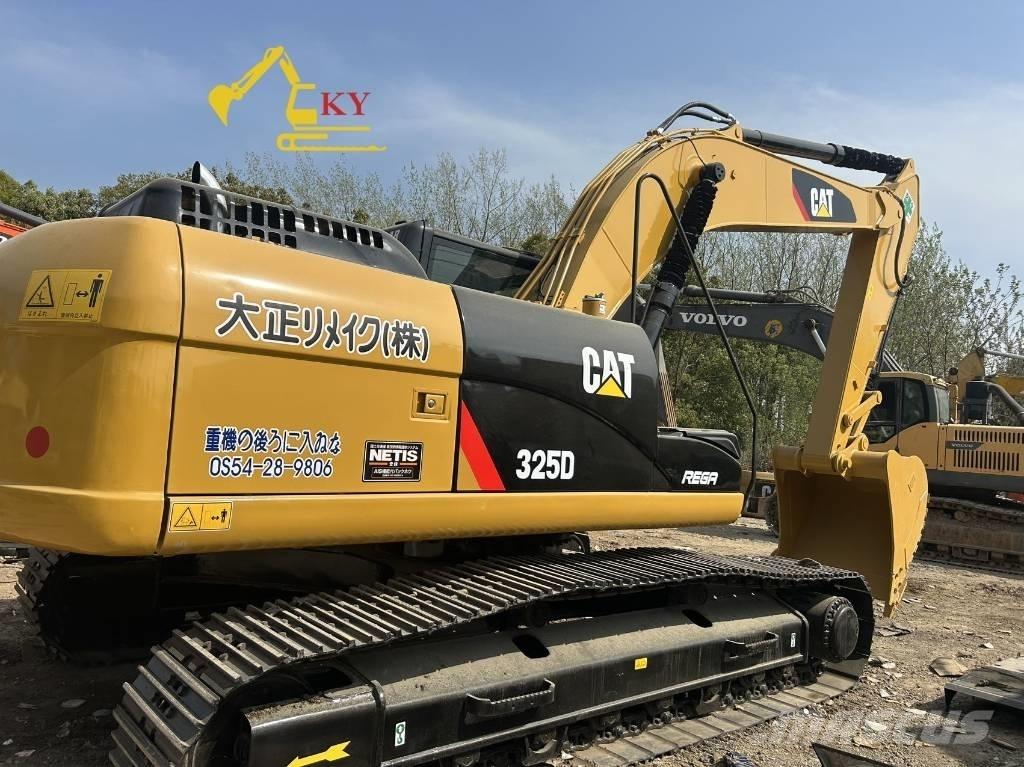 CAT 325 Telakaivukoneet