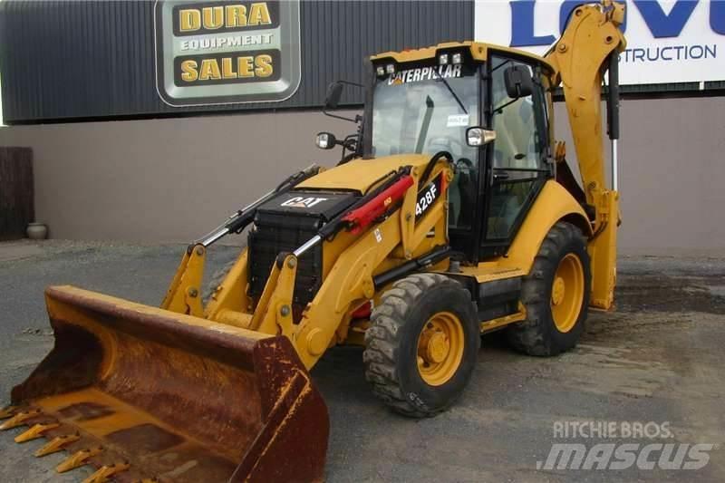 CAT 428F Kaivurikuormaajat