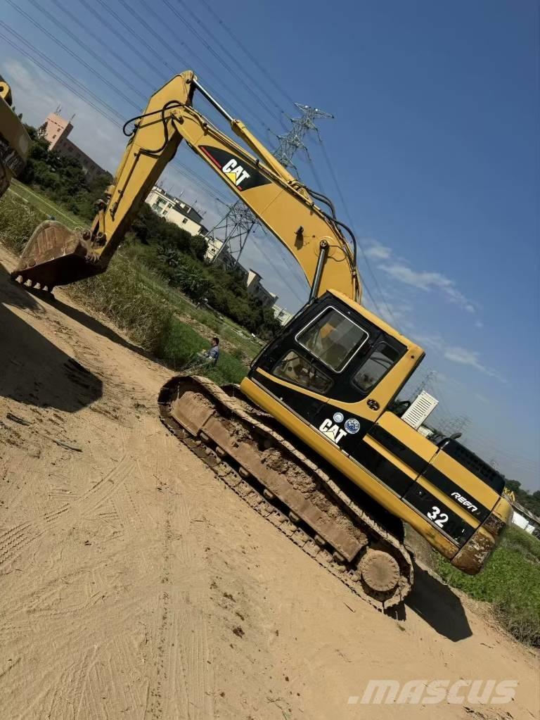CAT 320 B Telakaivukoneet