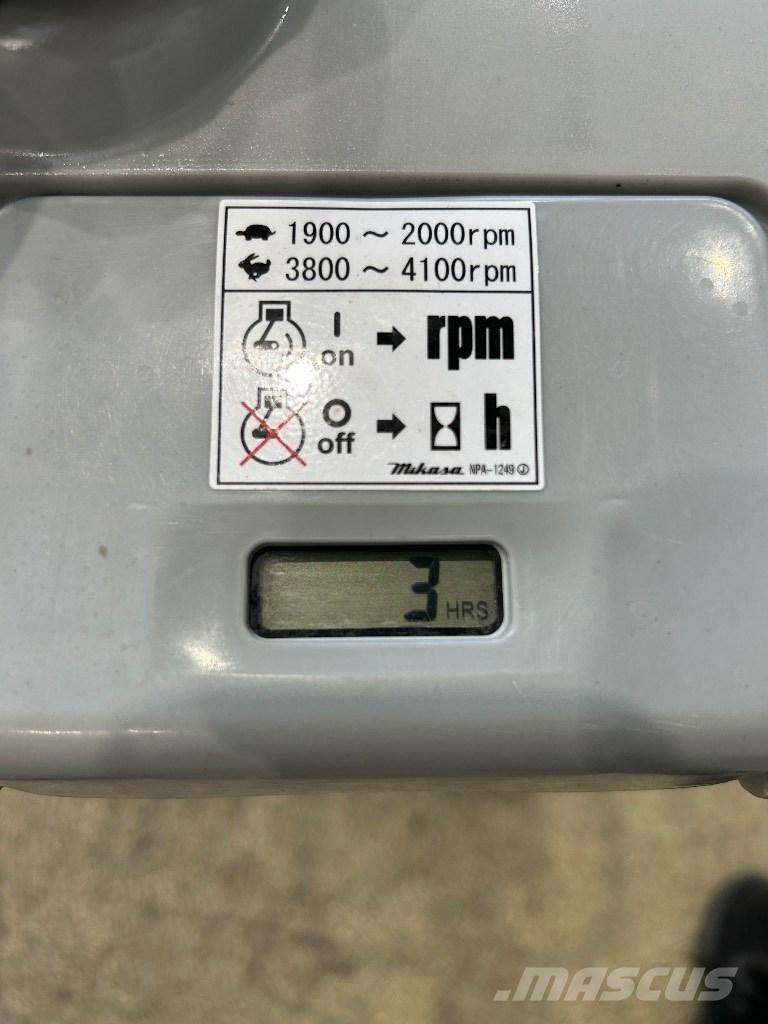 Mikasa MTX 50 Täryvasarat