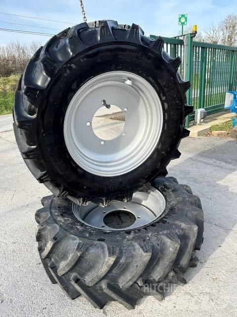  GREENEX 320/70R28 Renkaat ja vanteet