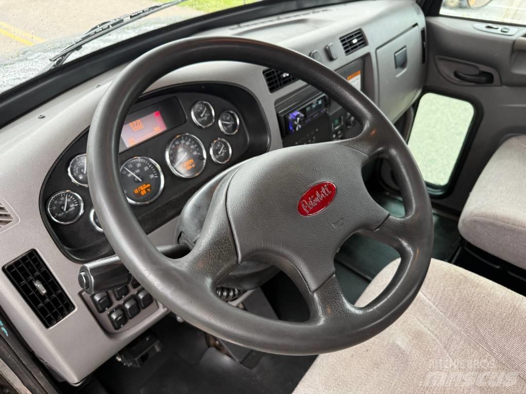 Peterbilt 348 Hinausautot