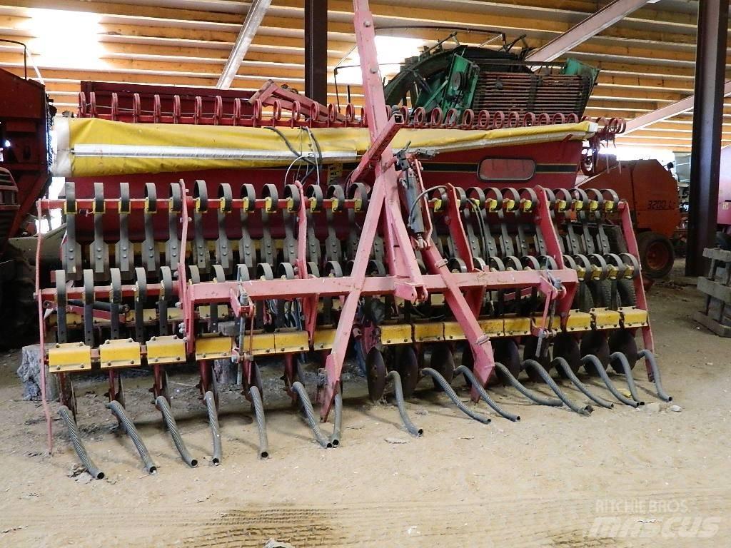 Väderstad Rapid400C Kylvökoneet