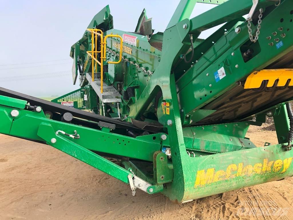 McCloskey R105 Seulat