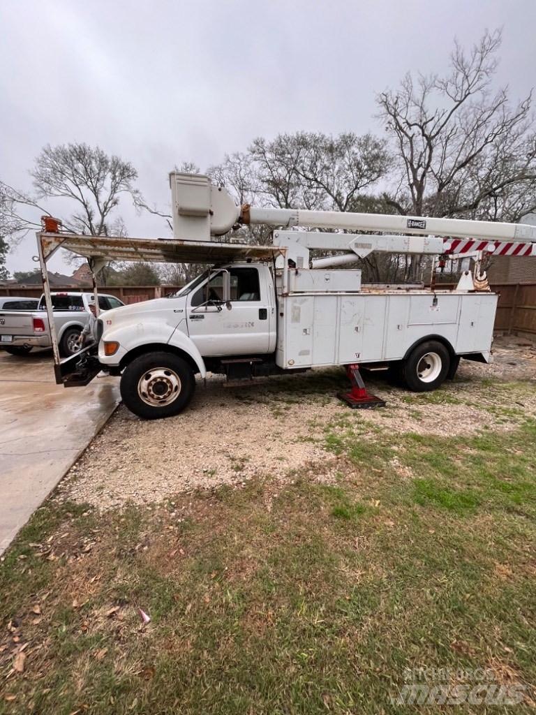 Ford F 750 Nostolava-autot