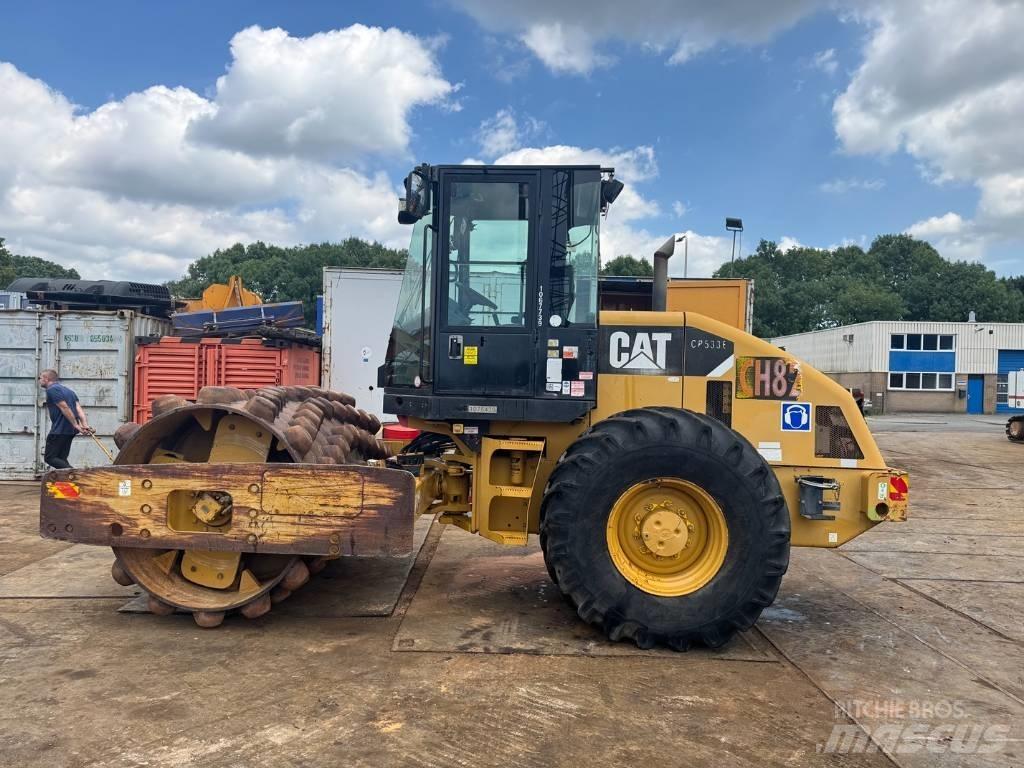 CAT CP 533 E Yksivalssijyrät