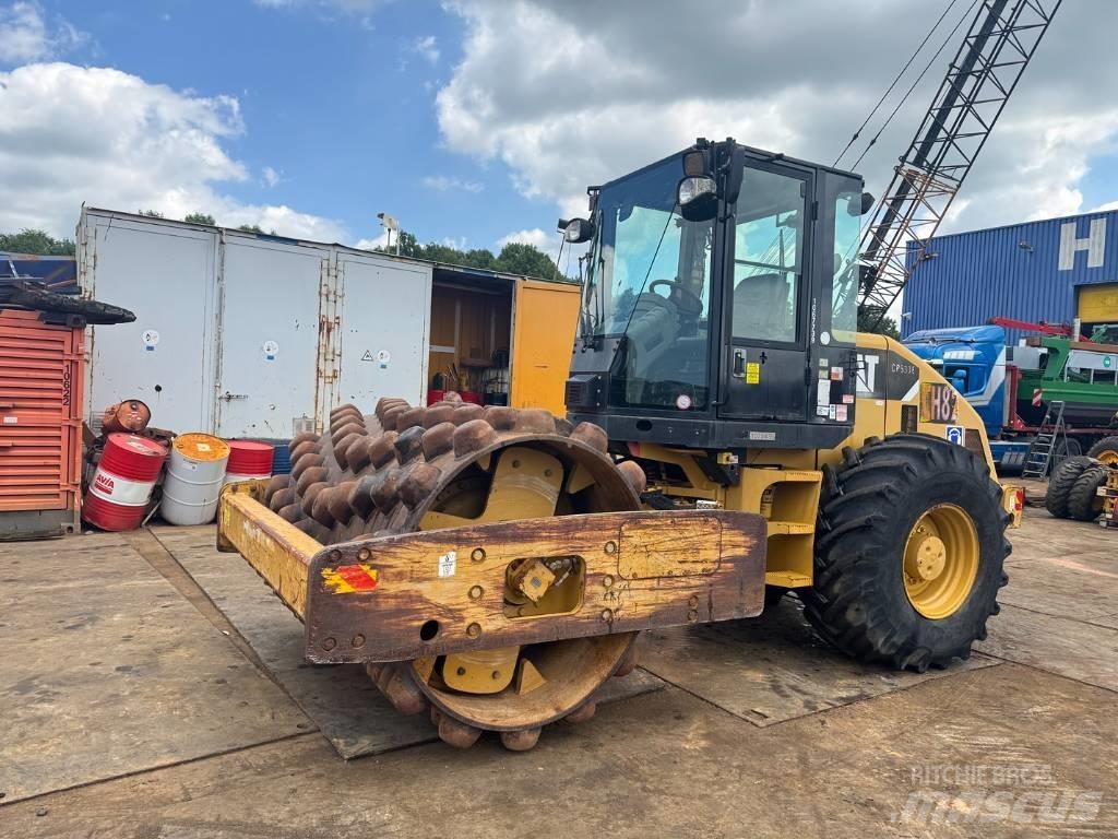 CAT CP 533 E Yksivalssijyrät