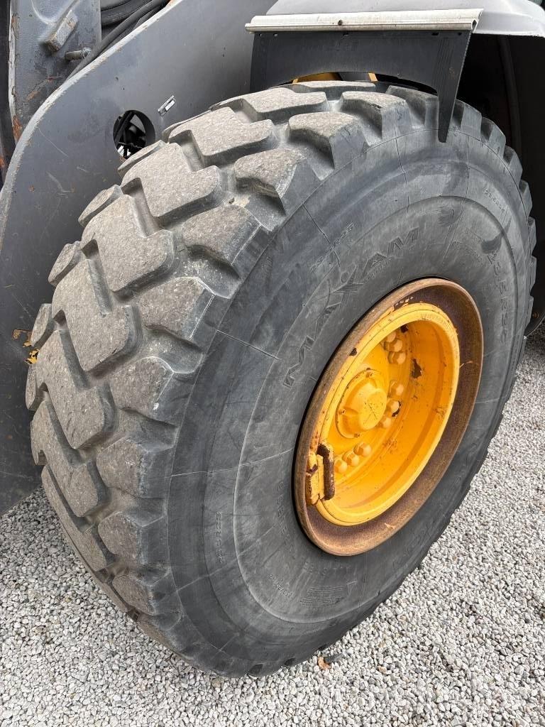 Volvo L 120 H Pyöräkuormaajat