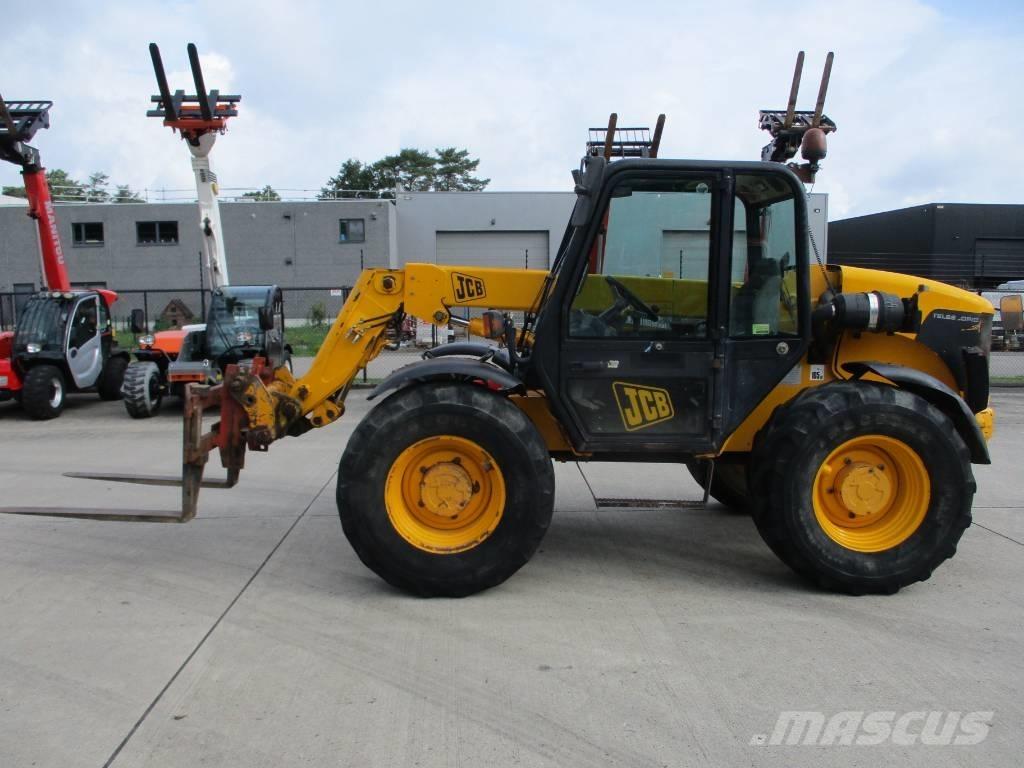 JCB 526 S (628) Kurottajat