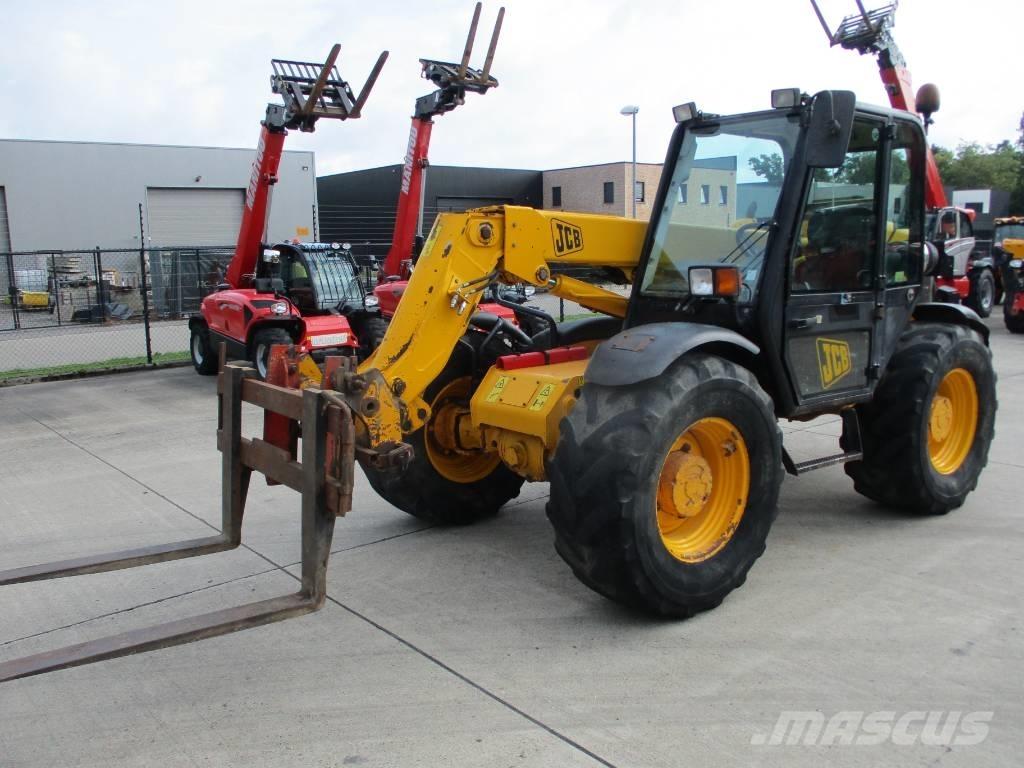 JCB 526 S (628) Kurottajat