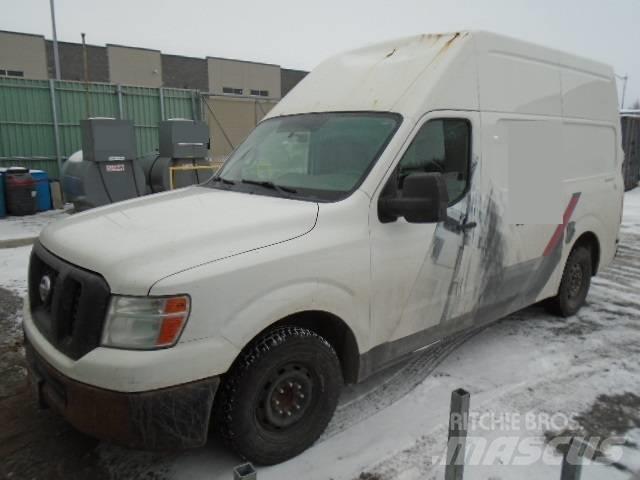 Nissan NV2500HD Umpikorikuorma-autot