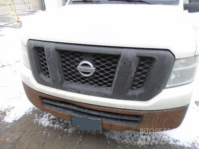 Nissan NV2500HD Umpikorikuorma-autot