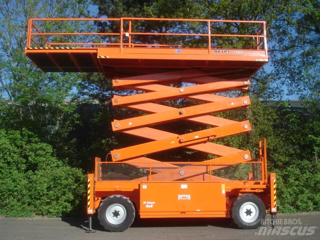 JLG 210-25 Saksilavat