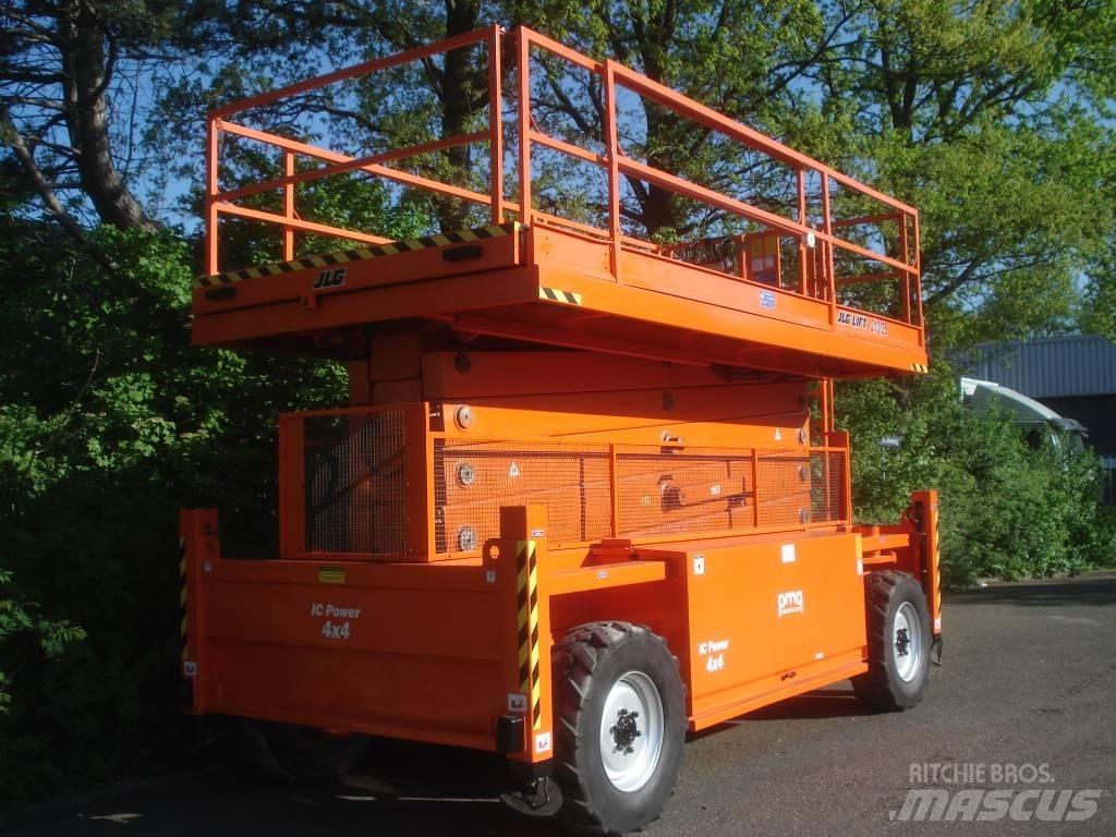 JLG 210-25 Saksilavat