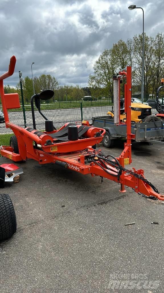 Kubota WR 1400M Käärijät