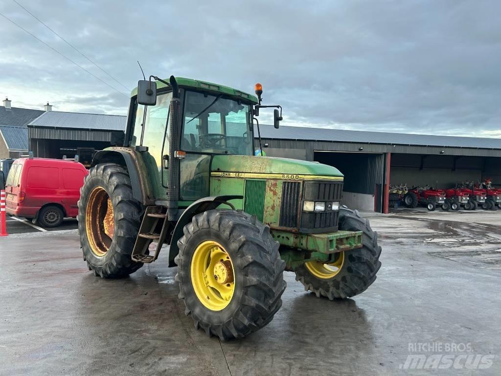 John Deere 6600 Traktorit