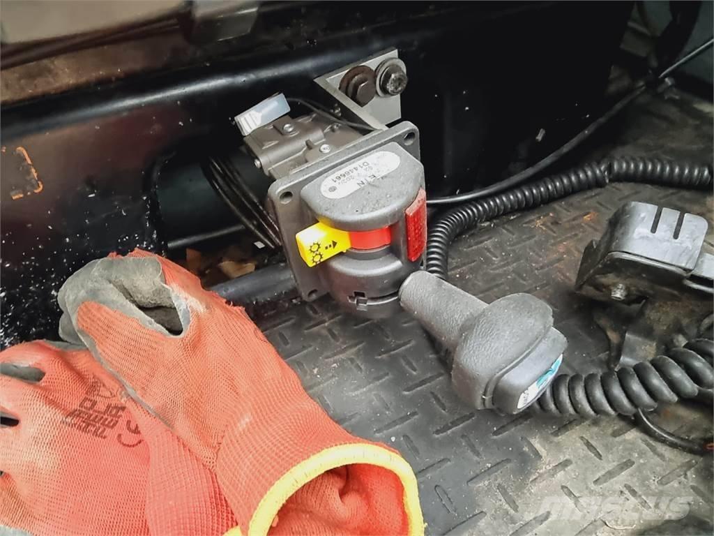 Scania R 420 Vetopöytäautot