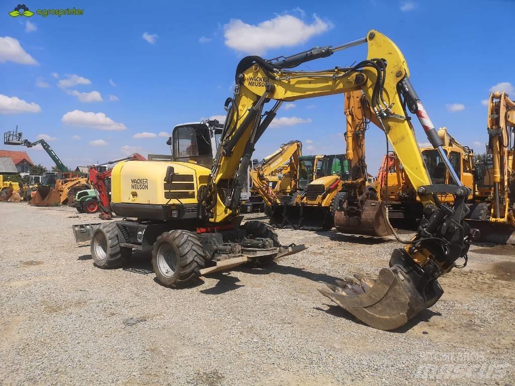 Wacker Neuson EW 100 Pyöräkaivukoneet