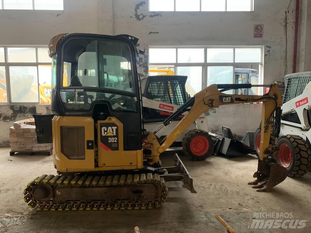 CAT 302 Telakaivukoneet