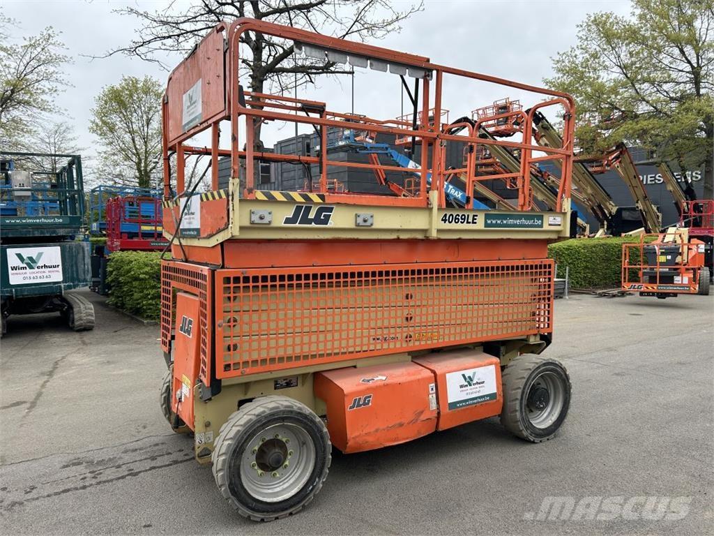 JLG 4069 LE (3614) Saksilavat