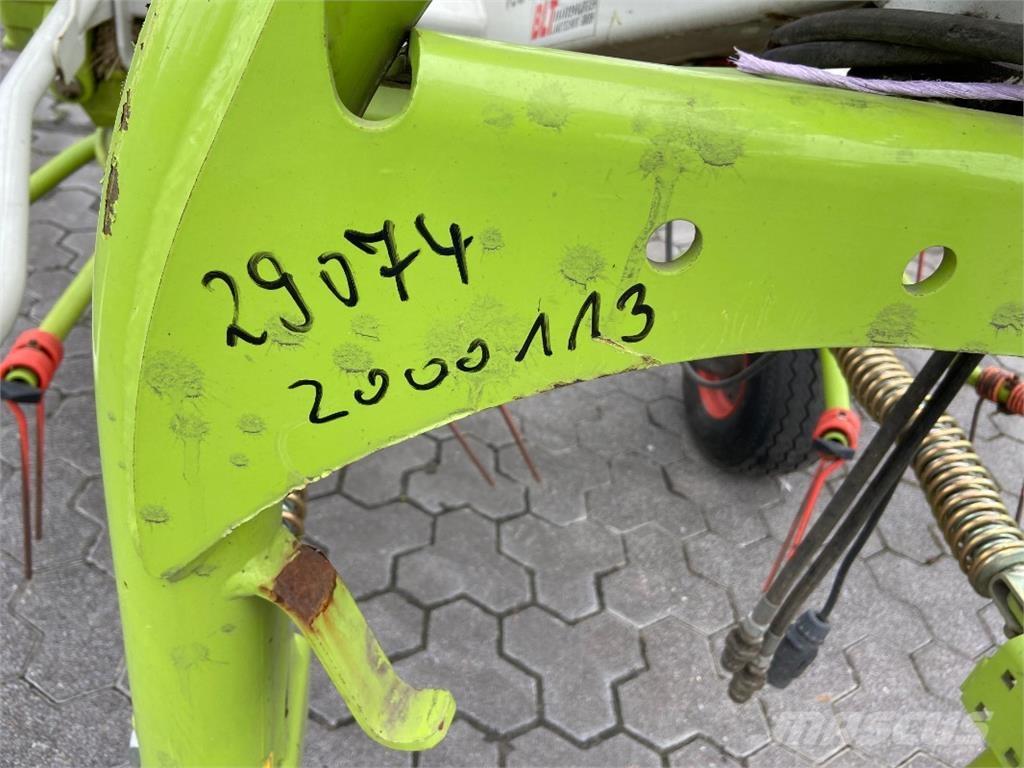 CLAAS Volto 900 Pöyhimet ja haravat