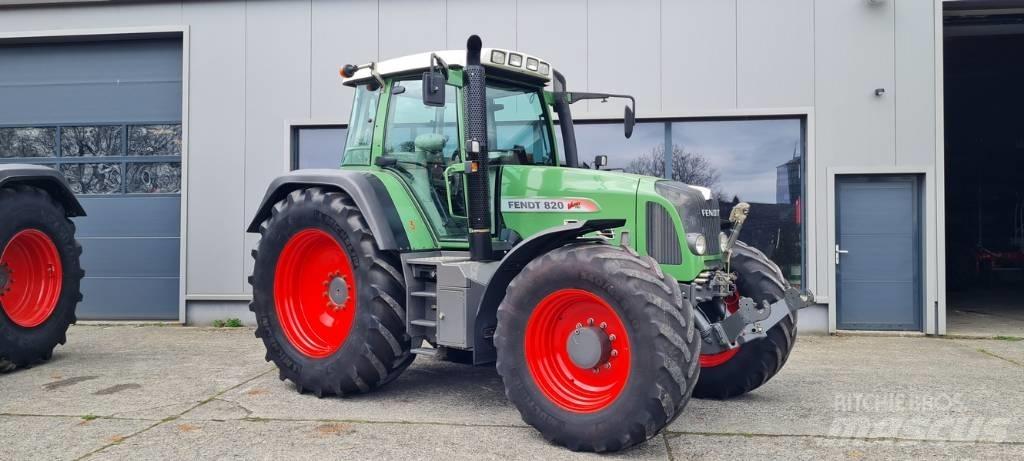 Fendt 820 Vario TMS Traktorit