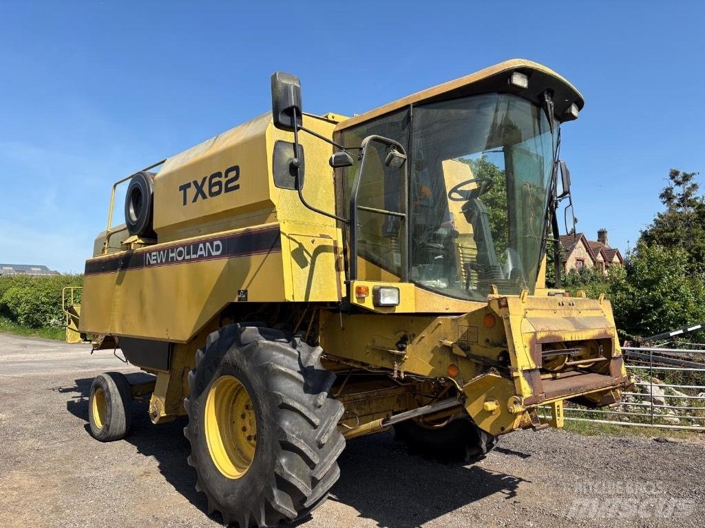 New Holland TX 62 Leikkuupuimurit