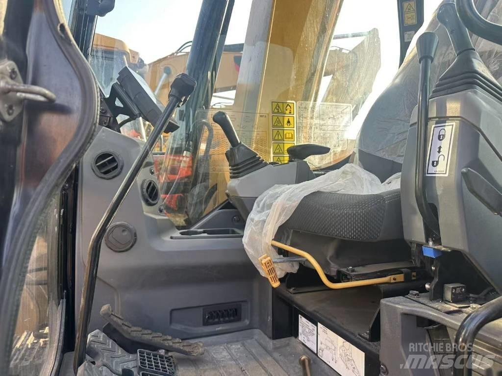 CAT 307.5 Minikaivukoneet < 7t