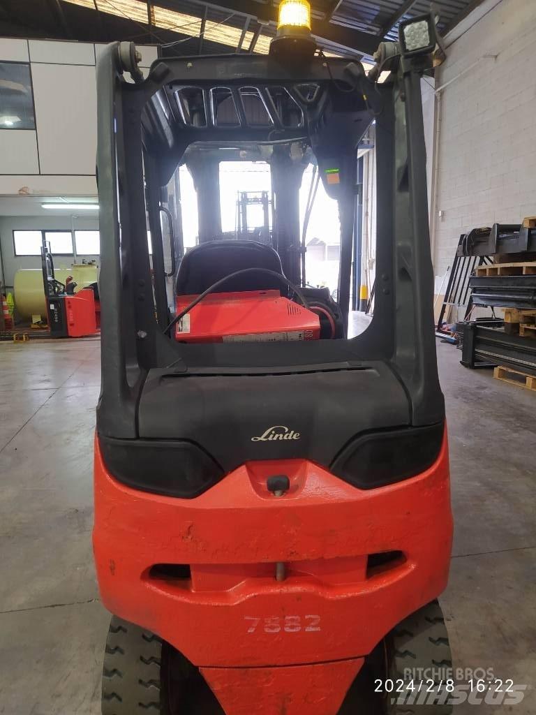 Linde E30/600 Sähkötrukit