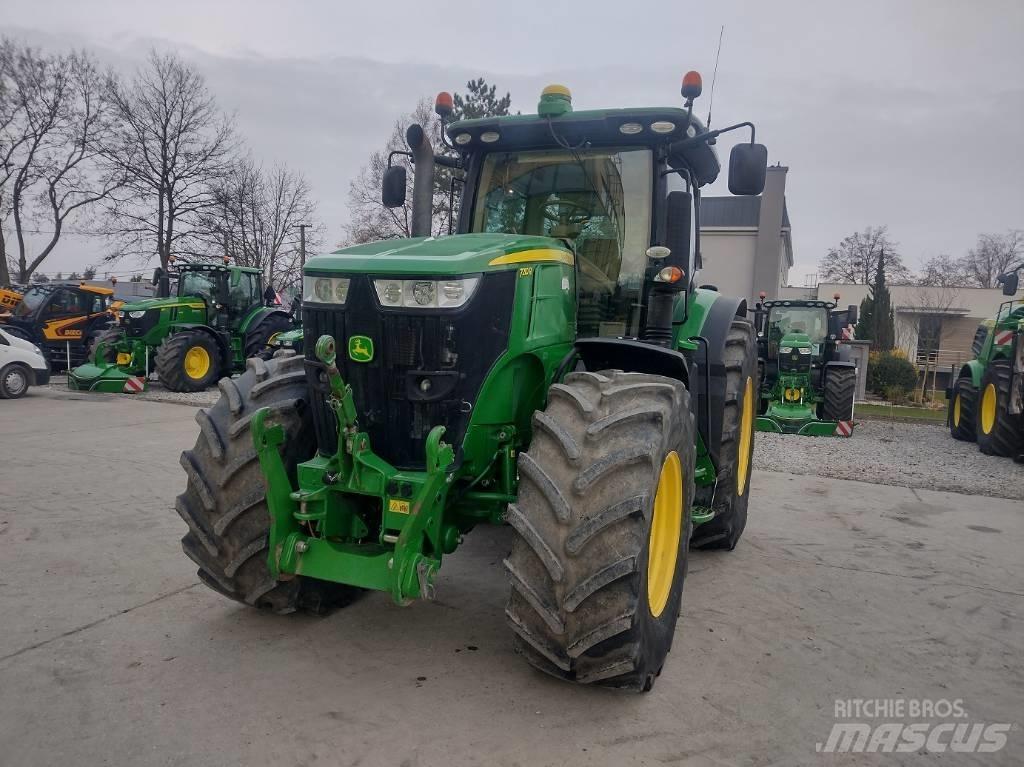 John Deere 7210 R Traktorit