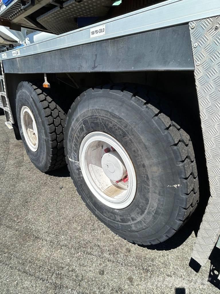 Tadano ATF 220 G-5 Mobiilinosturit