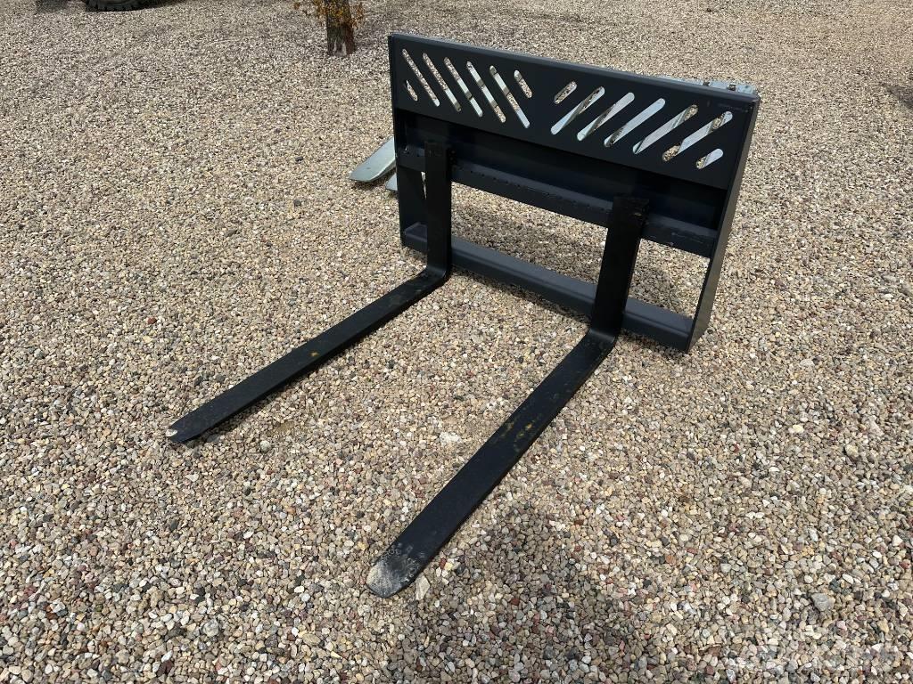 Bobcat Pallet forks Trukkihaarukat