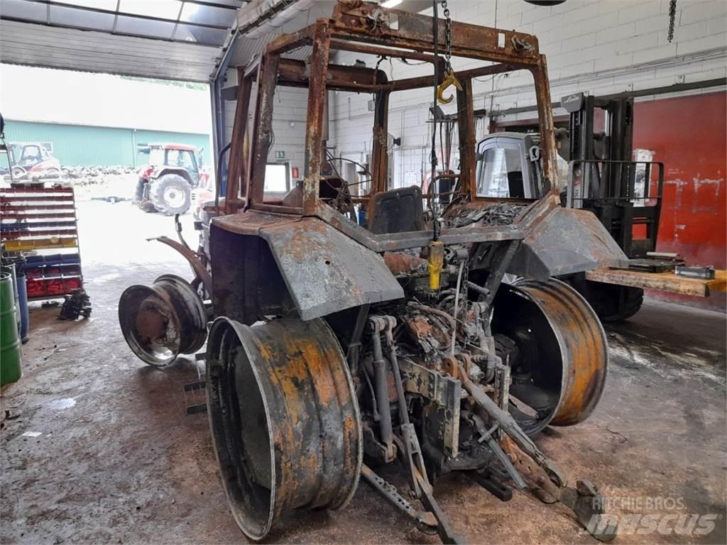 Ford 8240 Traktorit