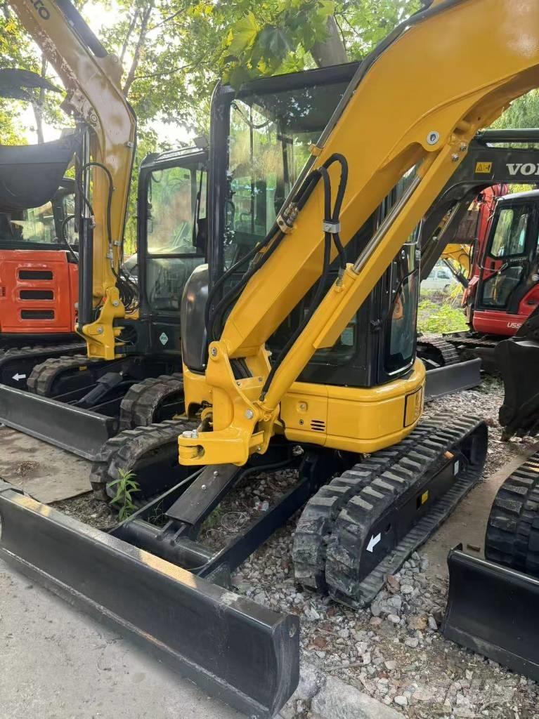 Komatsu PC 35 MR-3 Minikaivukoneet < 7t