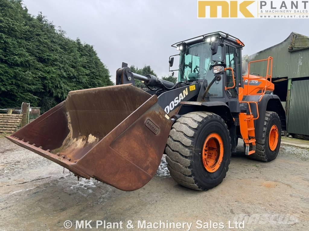 Doosan DL 320-7 Pyöräkuormaajat