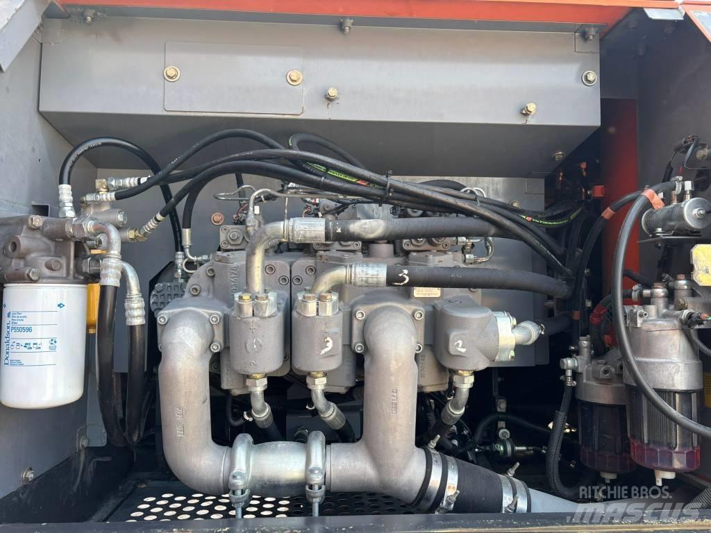Hitachi ZX 350 LC-5B Telakaivukoneet