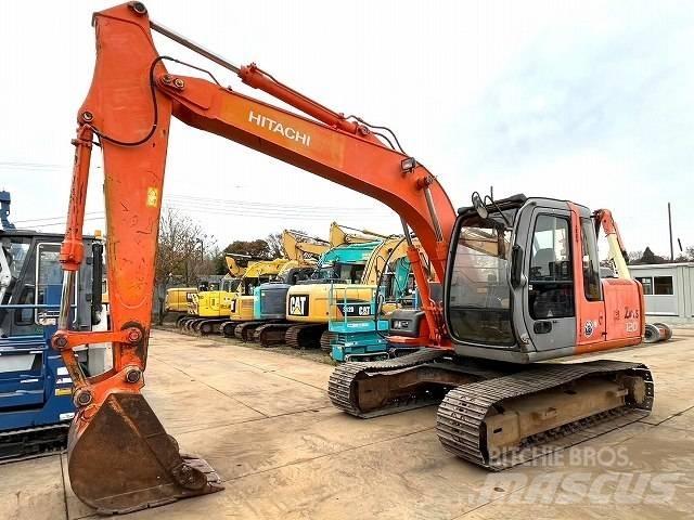 Kubota K-120 Telakaivukoneet