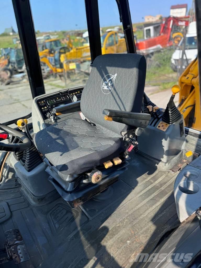 JCB 3CX Kaivurikuormaajat