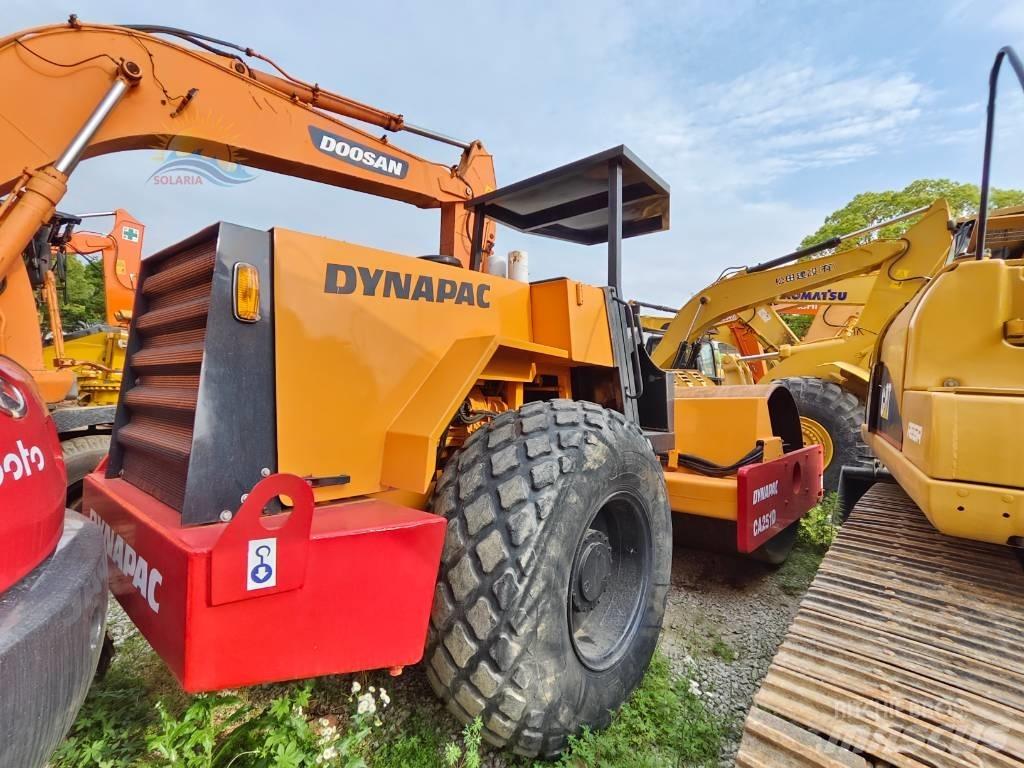 Dynapac CA 251 D Yksivalssijyrät