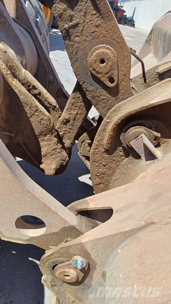 Volvo L 180 H Pyöräkuormaajat