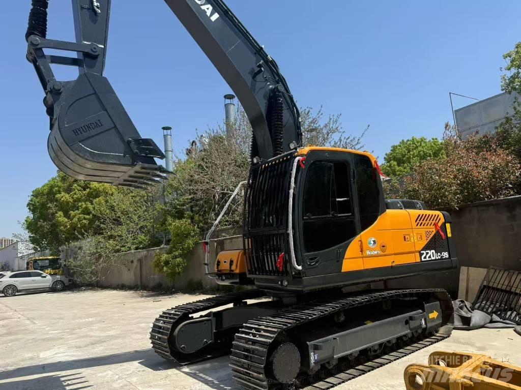 Hyundai R220LC-9S Telakaivukoneet