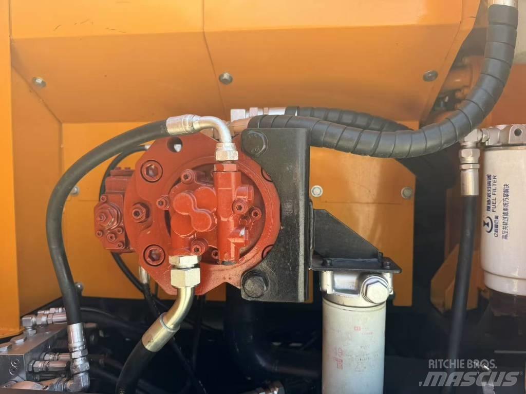 Hyundai R220LC-9S Telakaivukoneet