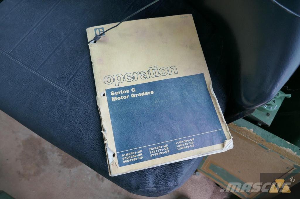 CAT 130G Ex-army Tiehöylät