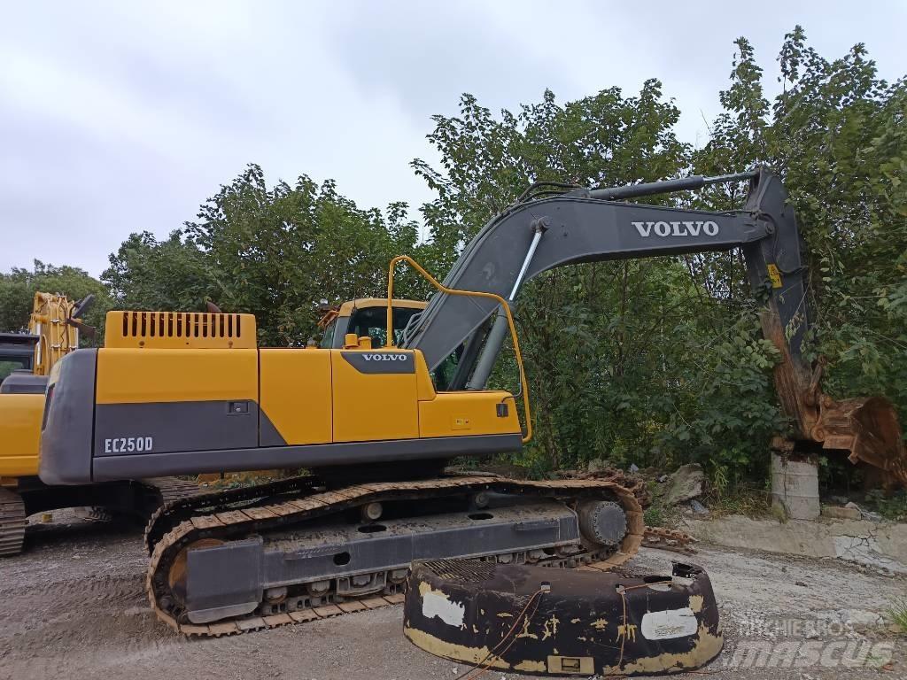 Volvo EC 250 Telakaivukoneet