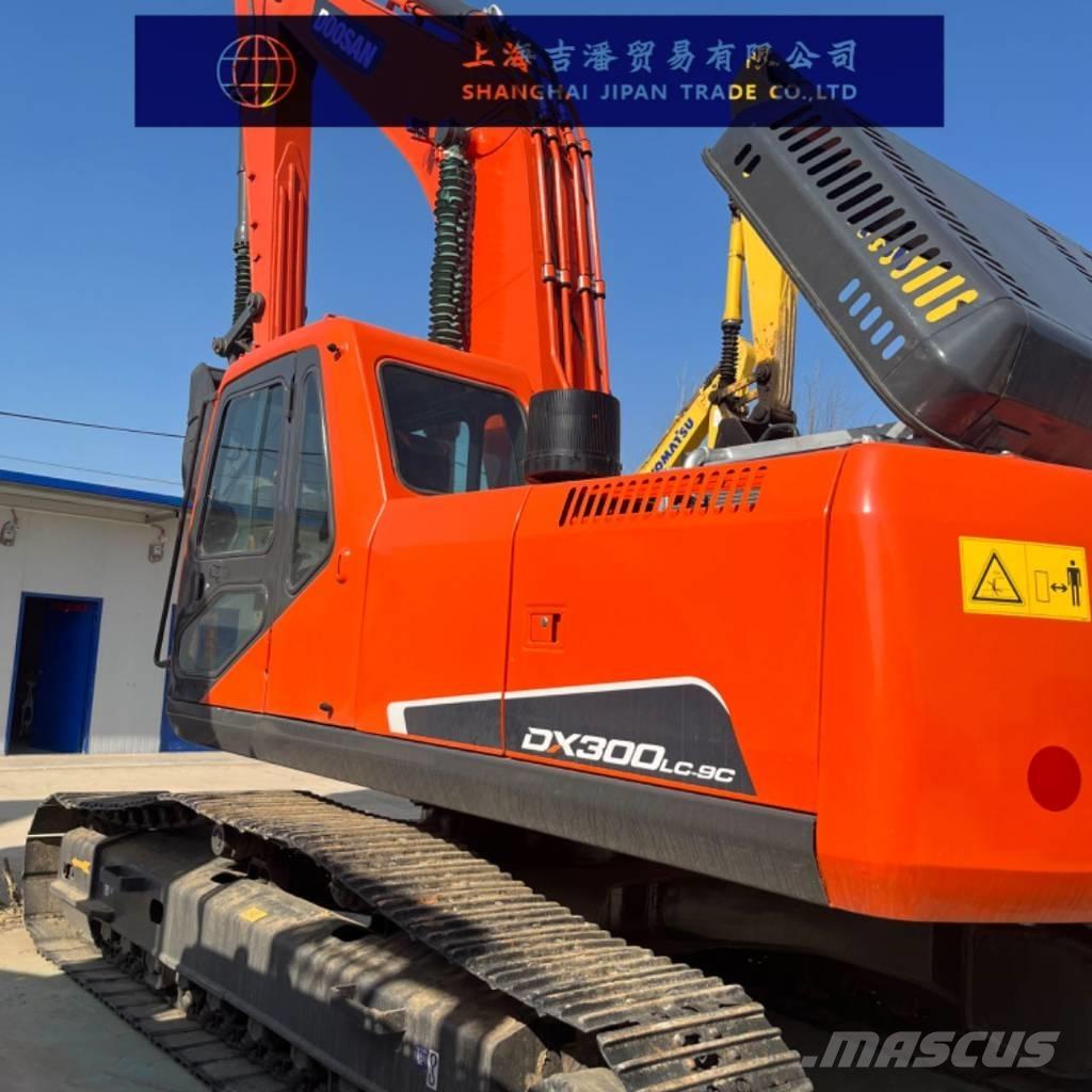 Doosan DX 300 Telakaivukoneet