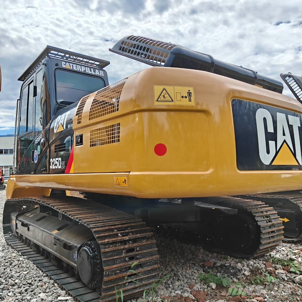 CAT 325 D Telakaivukoneet