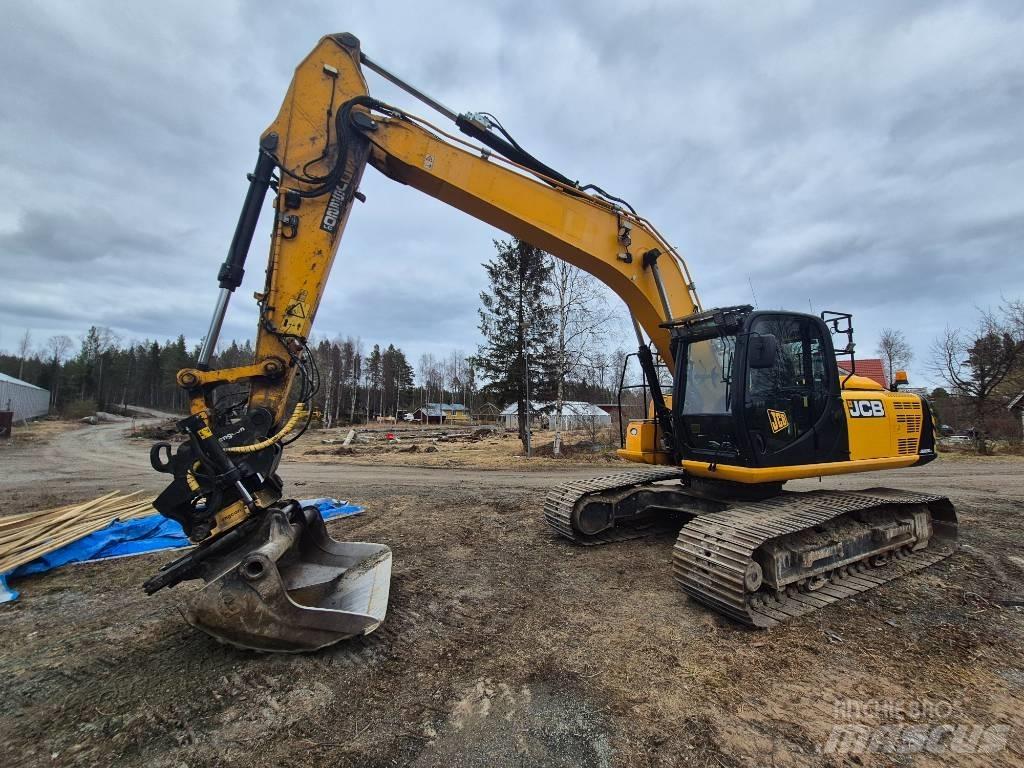 JCB 220 Telakaivukoneet