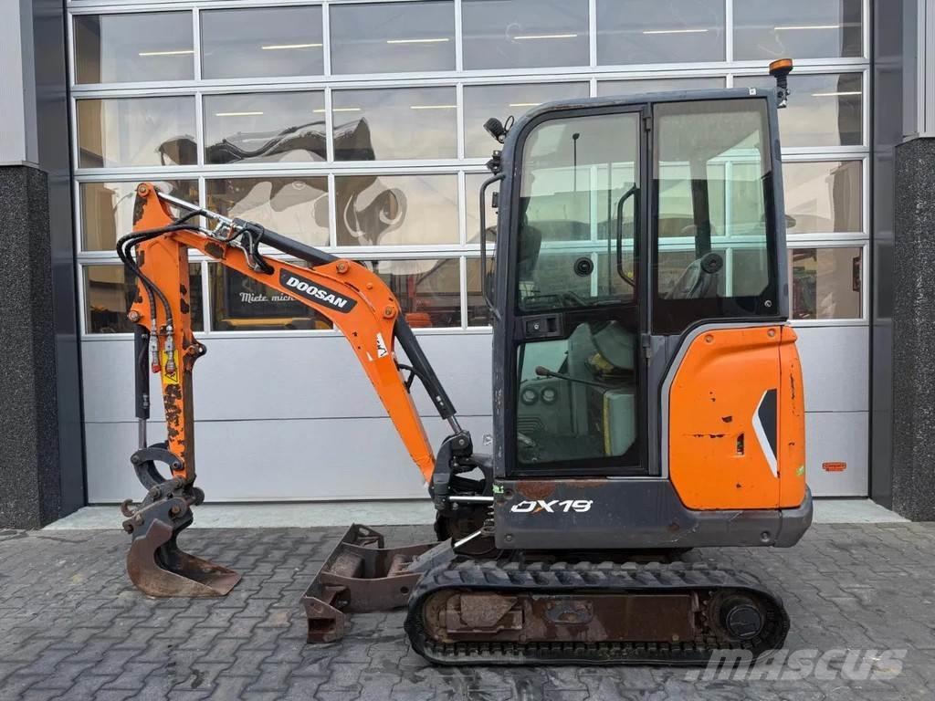 Doosan DX19 Minikaivukoneet < 7t