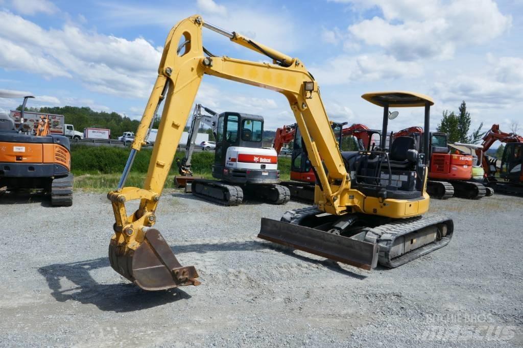 Komatsu PC 55 MR-3 Minikaivukoneet < 7t