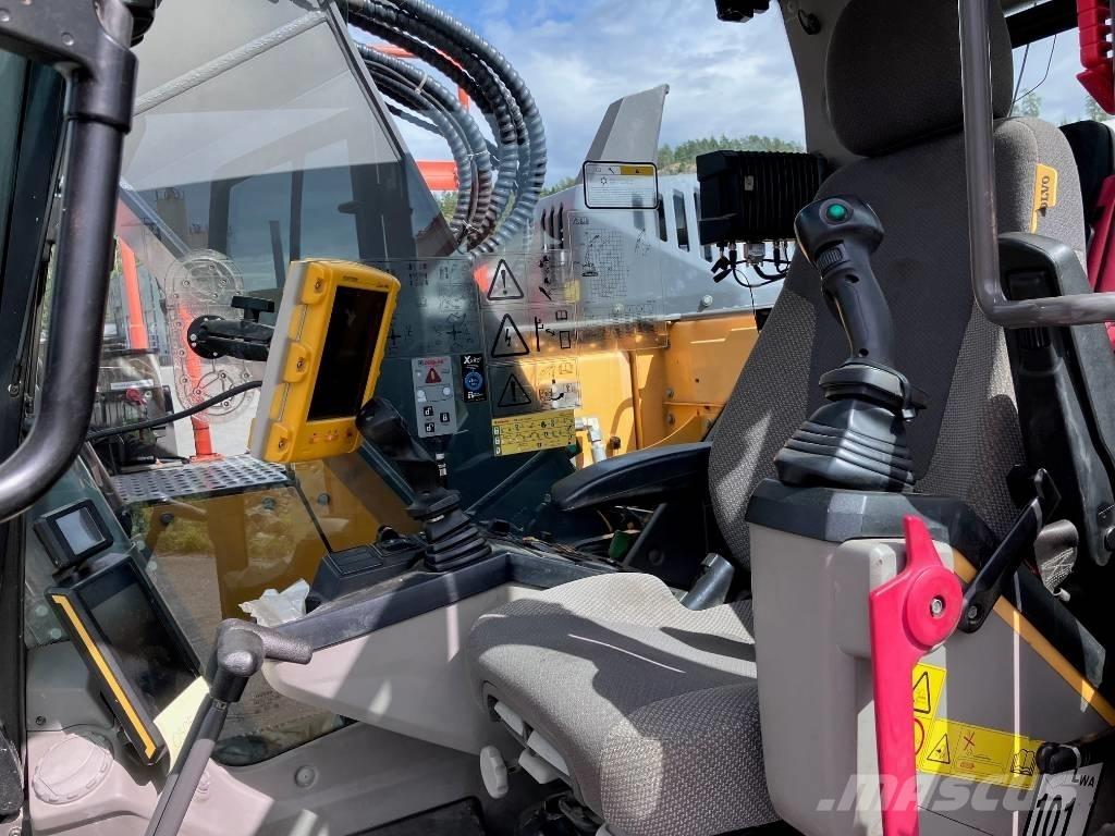 Volvo ECR 235 E Telakaivukoneet